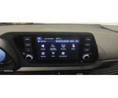 Hyundai i20 1.2 MPI Klass de 2023 con 13.024 Km por 15.900 EUR. en Barcelona