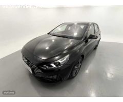 Hyundai i30 1.5 DPI Klass SLX 110 de 2024 con 12.400 Km por 17.900 EUR. en Barcelona