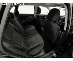 Hyundai i30 1.5 DPI Klass SLX 110 de 2024 con 12.400 Km por 17.900 EUR. en Barcelona