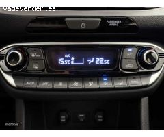 Hyundai i30 1.5 DPI Klass SLX 110 de 2024 con 12.400 Km por 17.900 EUR. en Barcelona