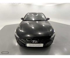 Hyundai i30 1.5 DPI Klass SLX 110 de 2024 con 9.468 Km por 17.900 EUR. en Barcelona