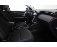 Hyundai Tucson 1.6 TGDI Maxx 4x2 de 2024 con 12.352 Km por 27.900 EUR. en Vizcaya