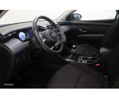 Hyundai Tucson 1.6 TGDI Maxx 4x2 de 2024 con 5.567 Km por 27.900 EUR. en Vizcaya