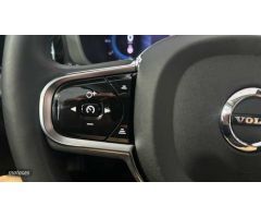 Volvo XC 60 XC60 T6 RECHARGE PLUS DARK de 2024 con 18.365 Km por 49.500 EUR. en Barcelona