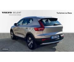 Volvo XC40 TODOTERRENO 1.5 T4 PHEV RECHARGE CORE AUTOMATICO 211CV 5P de 2023 con 29.519 Km por 35.90