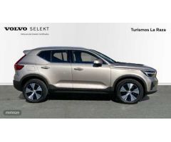 Volvo XC40 TODOTERRENO 1.5 T4 PHEV RECHARGE CORE AUTOMATICO 211CV 5P de 2023 con 29.519 Km por 35.90