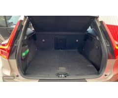 Volvo XC40 TODOTERRENO 1.5 T4 PHEV RECHARGE CORE AUTOMATICO 211CV 5P de 2023 con 29.519 Km por 35.90