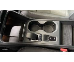 Volvo XC40 TODOTERRENO 1.5 T4 PHEV RECHARGE CORE AUTOMATICO 211CV 5P de 2023 con 29.519 Km por 35.90