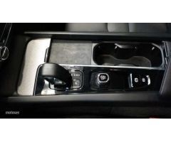 Volvo XC 60 TODOTERRENO 2.0 B4 D ESSENTIAL AUTOMATICO 197CV 5P de 2023 con 8.897 Km por 38.900 EUR.