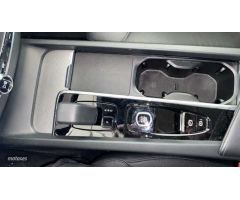 Volvo XC 60 TODOTERRENO 2.0 B4 D CORE AUTOMATICO 197CV 5P de 2023 con 23.666 Km por 37.900 EUR. en S