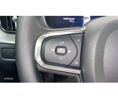 Volvo XC 60 TODOTERRENO 2.0 B4 D CORE AUTOMATICO 197CV 5P de 2023 con 23.666 Km por 37.900 EUR. en S