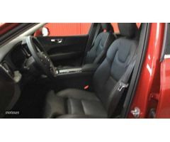 Volvo XC 60 TODOTERRENO 2.0 B4 P PLUS BRIGHT AUTOMATICO 197CV 5P de 2023 con 28.450 Km por 39.150 EU
