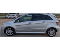 Mercedes Clase B B 200 d de 2008 con 340.000 Km por 5.250 EUR. en Valencia