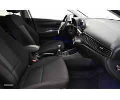 Hyundai i20 1.2 MPI Klass de 2024 con 8.976 Km por 17.990 EUR. en Pontevedra