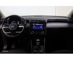 Hyundai Tucson 1.6 TGDI Klass 4x2 de 2024 con 13.775 Km por 25.990 EUR. en Pontevedra