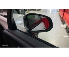 Volvo XC40 TODOTERRENO 1.5 T4 PHEV RECHARGE PLUS DARK DCT 211 5P de 2023 con 11.000 Km por 35.900 EU