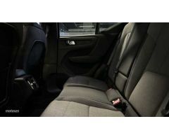 Volvo XC40 2.0 B3 CORE AUTO 5P de 2024 con 34.342 Km por 33.700 EUR. en Valencia