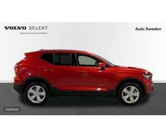 Volvo XC40 2.0 B3 CORE AUTO 5P de 2024 con 24.385 Km por 33.700 EUR. en Valencia