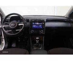 Hyundai Tucson 1.6 TGDI Klass 4x2 de 2024 con 14.576 Km por 24.490 EUR. en A Coruna