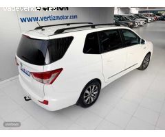 Ssangyong Rodius LIMITED AWD AUTOMATICO de 2016 con 1.000 Km por 18.500 EUR. en Guipuzcoa