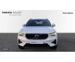 Volvo XC40 2.0 B3 ESSENTIAL AUTO 163 5P de 2024 con 1 Km por 36.500 EUR. en La Rioja