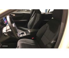 Volvo XC40 2.0 B3 ESSENTIAL AUTO 163 5P de 2024 con 1 Km por 36.500 EUR. en La Rioja