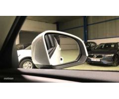 Volvo XC40 2.0 B3 ESSENTIAL AUTO 163 5P de 2024 con 1 Km por 36.500 EUR. en La Rioja