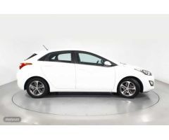 Hyundai i30 1.4 MPI BD Tecno 100 de 2015 con 86.684 Km por 10.900 EUR. en Barcelona