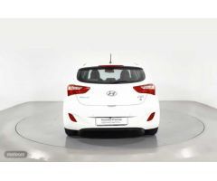 Hyundai i30 1.4 MPI BD Tecno 100 de 2015 con 86.684 Km por 10.900 EUR. en Barcelona