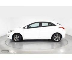Hyundai i30 1.4 MPI BD Tecno 100 de 2015 con 86.684 Km por 10.900 EUR. en Barcelona