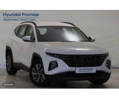 Hyundai Tucson 1.6 TGDI Maxx 4x2 de 2024 con 18.111 Km por 25.900 EUR. en Granada