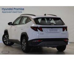 Hyundai Tucson 1.6 TGDI Maxx 4x2 de 2024 con 18.111 Km por 25.900 EUR. en Granada
