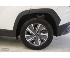 Hyundai Tucson 1.6 TGDI Maxx 4x2 de 2024 con 18.111 Km por 25.900 EUR. en Granada