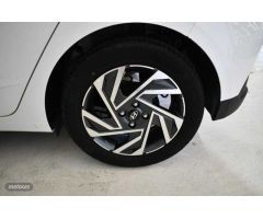 Hyundai i20 1.2 MPI Klass de 2024 con 17.391 Km por 18.200 EUR. en Barcelona