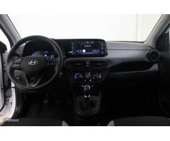 Hyundai i10 1.0 MPI Klass de 2024 con 8.895 Km por 14.990 EUR. en Barcelona