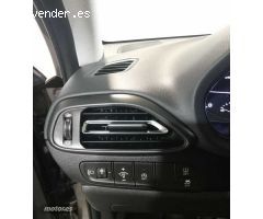 Hyundai i30 1.6CRDi Klass 48V 136 de 2021 con 46.689 Km por 17.990 EUR. en Madrid