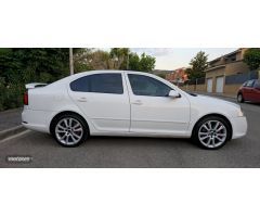 Skoda Octavia VRS 2.0 TDI 170CV de 2007 con 390.000 Km por 4.900 EUR. en Ciudad Real