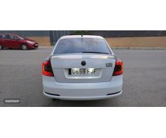 Skoda Octavia VRS 2.0 TDI 170CV de 2007 con 390.000 Km por 4.900 EUR. en Ciudad Real