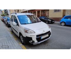 Peugeot Partner outdoor de 2014 con 206.000 Km por 8.600 EUR. en Alicante