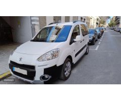 Peugeot Partner outdoor de 2014 con 206.000 Km por 8.600 EUR. en Alicante