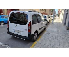 Peugeot Partner outdoor de 2014 con 206.000 Km por 8.600 EUR. en Alicante