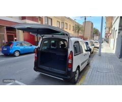 Peugeot Partner outdoor de 2014 con 206.000 Km por 8.600 EUR. en Alicante
