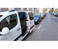 Peugeot Partner outdoor de 2014 con 206.000 Km por 8.600 EUR. en Alicante