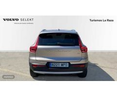 Volvo XC40 TODOTERRENO 1.5 T2 CORE AUTOMATICO 129CV 5P de 2024 con 19.701 Km por 31.900 EUR. en Sevi