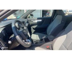 Volvo XC40 TODOTERRENO 1.5 T2 CORE AUTOMATICO 129CV 5P de 2024 con 19.701 Km por 31.900 EUR. en Sevi