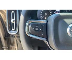 Volvo XC40 TODOTERRENO 1.5 T2 CORE AUTOMATICO 129CV 5P de 2024 con 19.701 Km por 31.900 EUR. en Sevi