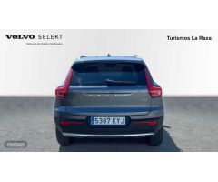 Volvo XC40 TODOTERRENO 2.0 D3 MOMENTUM 150 CV 5P de 2019 con 109.799 Km por 22.500 EUR. en Sevilla
