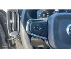 Volvo XC40 TODOTERRENO 2.0 D3 MOMENTUM 150 CV 5P de 2019 con 109.799 Km por 22.500 EUR. en Sevilla