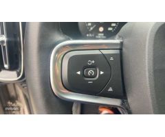 Volvo XC40 TODOTERRENO 1.5 T2 CORE AUTOMATICO 129CV 5P de 2023 con 28.352 Km por 31.900 EUR. en Sevi