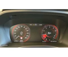Volvo XC40 T3 156 CV de 2018 con 88.758 Km por 24.900 EUR. en A Coruna